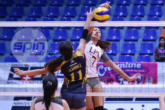 LPU Lady Pirates turn back JRU to bag first win in PVL Collegiate Conference