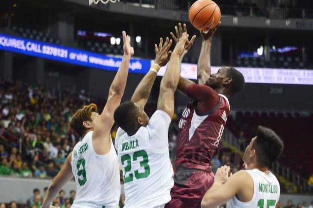 UP Fighting Maroons hit 16 triples to deal titleholder La Salle Green Archers first loss of season