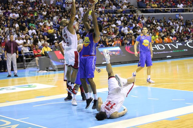 Ginebra mum on rookie Kevin Ferrer readiness in playoffs after suffering slight fractured cheek