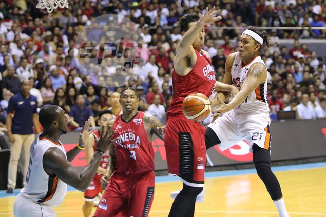 Old reliable Hugnatan, Durham revive Meralco offense in Game 3 win over Ginebra