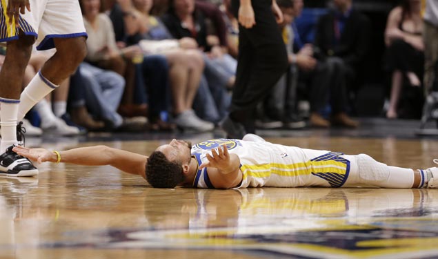 Warriors shrug off mid-match slip and cruise to victory over Nuggets