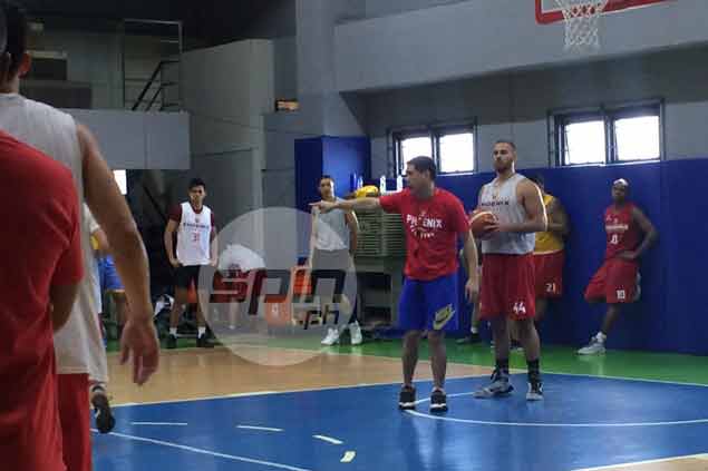 Veteran coach Louie Alas brings pet pressure defense, running game to Phoenix