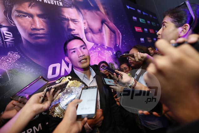 Eduard Folayang, Danny Kingad fly Philippine flag in One: Legends of the World