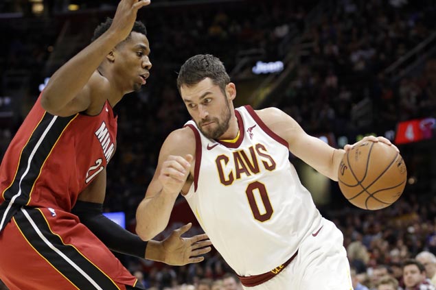 Love scores 38 as Cavs survive LeBron ejection, rip Heat to extend win streak to nine