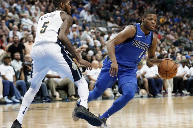 Mavericks cruise to second straight wire-to-wire win with rout over undermanned Nuggets