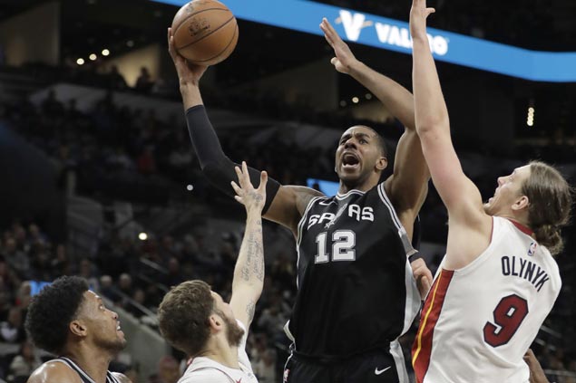 LaMarcus Aldridge leads balanced attack as Spurs assert mastery over skidding Heat