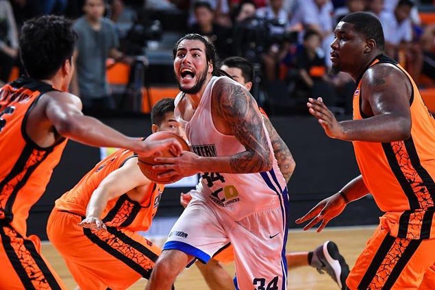 Standhardinger's 40 points, 17 rebounds help unbeaten HK dominate host Mono Vampire