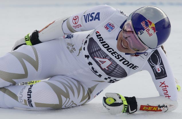 Lindsey Vonn withdraws from World Cup race due to injury