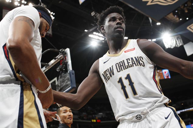 Jrue Holiday hits five of Pelicans’ 15 triples in victory over undermanned Sixers