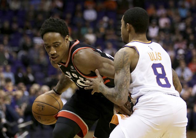 Demar DeRozan matches season-high 37 points as Raptors defeat Suns