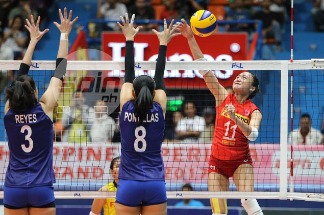 F2 Logistics hero Cha Cruz plays down role in late rally to spoil Petron party