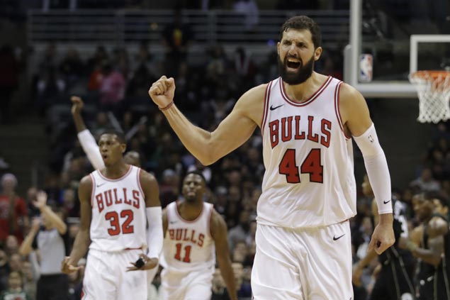 Bobby Portis, Nikola Mirotic show way as Bulls stretch streak to five with win over Bucks