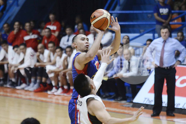 Paul Lee leads undermanned Magnolia to smashing season debut vs Alaska