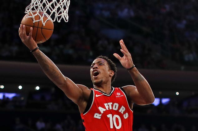 Raptors score 10th straight home victory, deal Sixers fifth straight loss