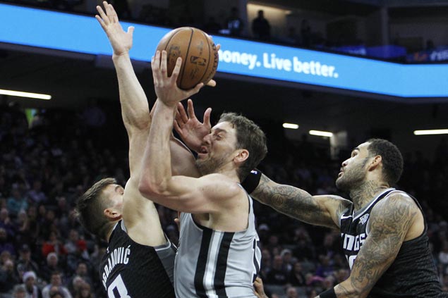Pau Gasol posts triple double as Kawhi-less Spurs bounce back with victory over Kings