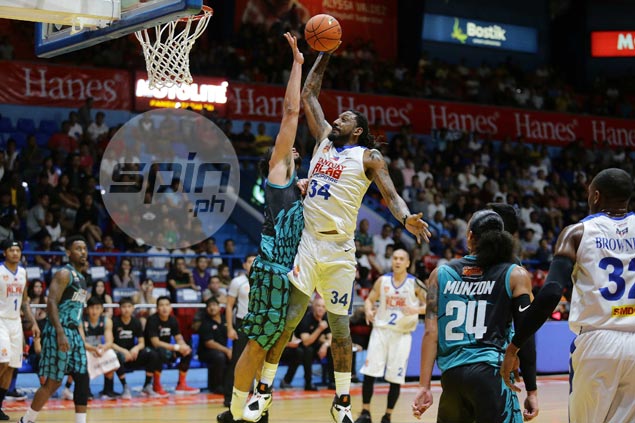 Balkman, Brownlee pump life into Alab Pilipinas game in solid debut against Dragons