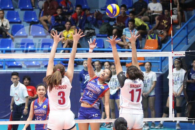 Necole Ebuen stars as Arellano rips EAC to gain early lead in NCAA women’s volley
