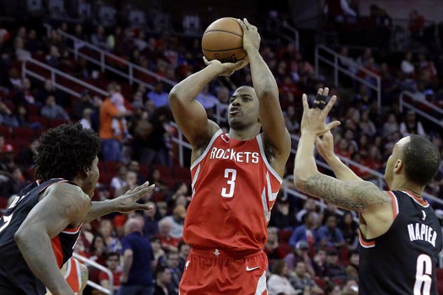 Chris Paul comes up clutch, scores season-high 37 as Rockets foil late Blazers rally