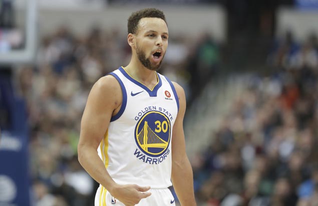 Steph Curry returns after two-game absence, Warriors waste big lead but hold on to defeat Raptors