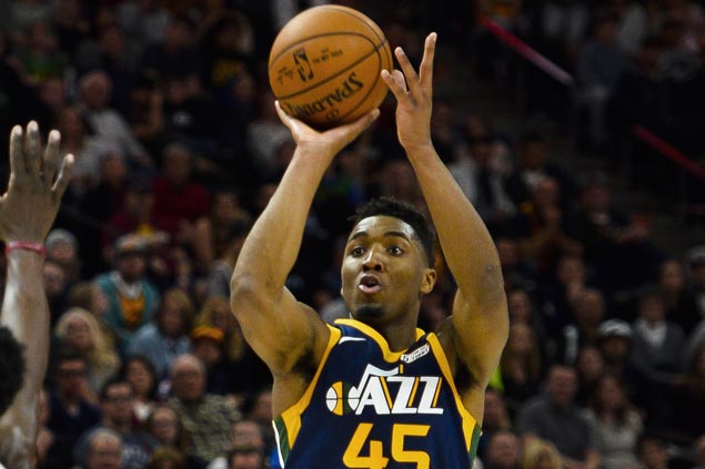 Rookie Donovan Mitchell sparks second-half surge as Jazz turn back Kings