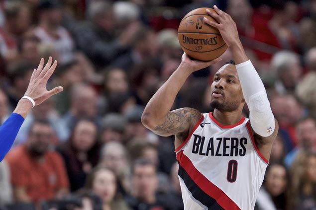 Damian Lillard hits seven of Blazers’ 18 triples in rout of Mavericks