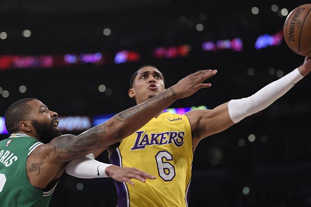 Jordan Clarkson hits clutch free throws as Lakers hold off slumping Celtics for third win in a row