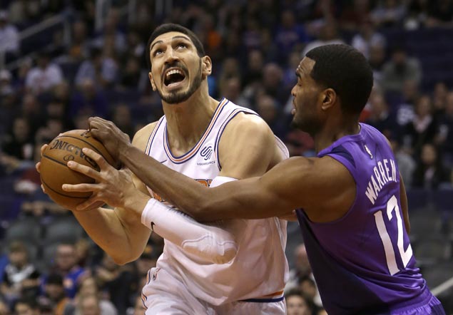 Knicks finish long road trip strong, Enes Kanter stars in rout of Suns