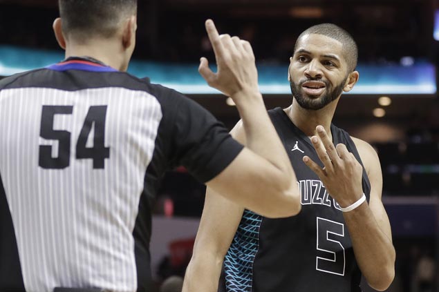Hornets survive tough challenge from bottom team Hawks to get back on track