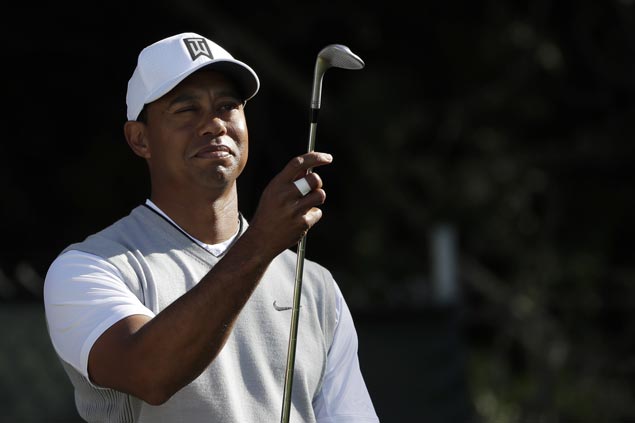 Erratic Tiger Woods grinds out two-under card in first weekend round in 29 months