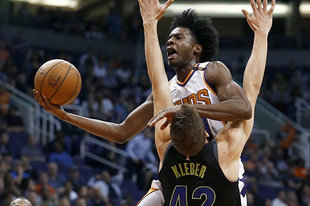 Suns overcome horror Canaan injury to snap five-game slump with win over Mavs