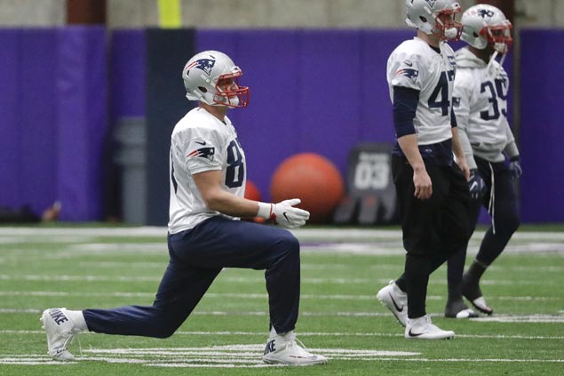 Rob Gronkowski joins Patriots full practice, cleared to play in Super Bowl LII after concussion