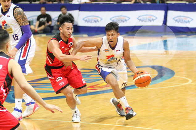 Barroca keeps focus as Magnolia grabs lead: 'Mawawala yan pag natalo ka sa huli'