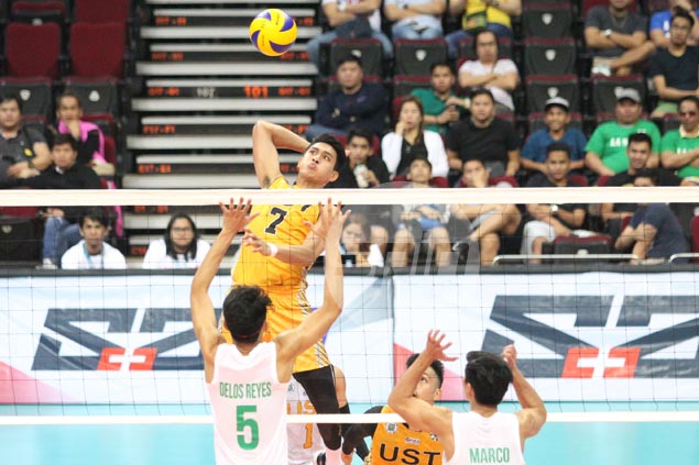 UST wins five-set thriller against La Salle in UAAP volleyball opener