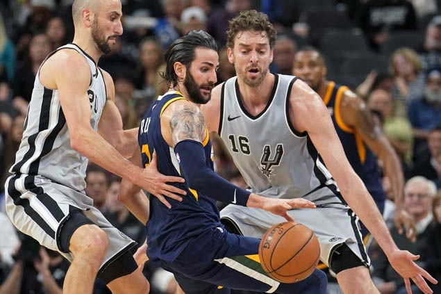 Ricky Rubio scores season-high 34 as Jazz beat Spurs for fifth straight win