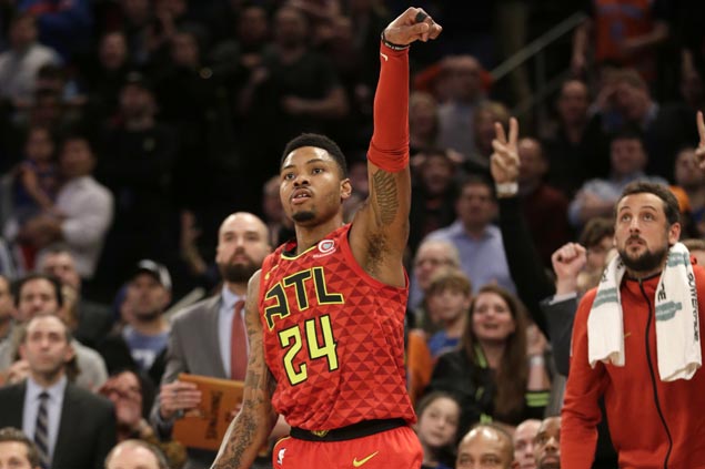 Kent Bazemore hits triple in dying moments to lift Hawks over Knicks