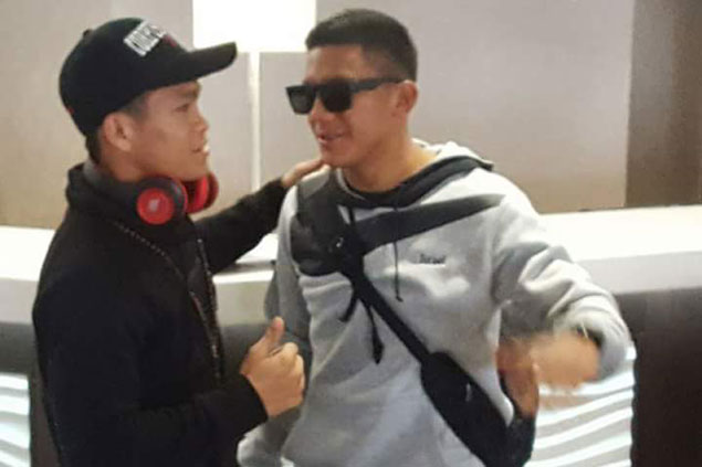 Ancajas offers words of consolation in chance meeting with Gonzalez at airport