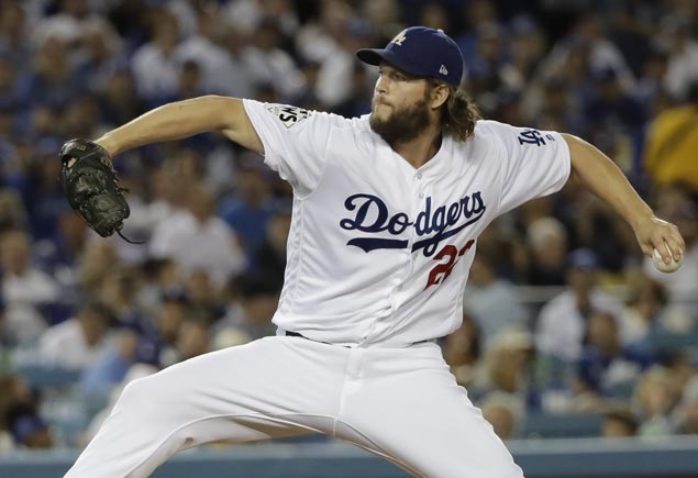 Clayton Kershaw, Dodgers beat Astros in sweltering World Series opener