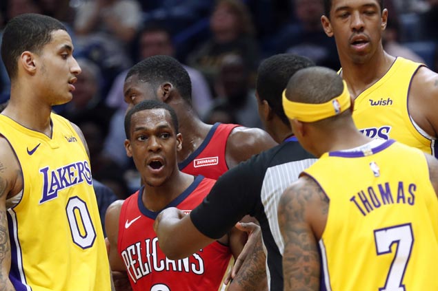 AD scores 42 and Pelicans rout Lakers as Luke Walton, Isaiah Thomas get tossed early