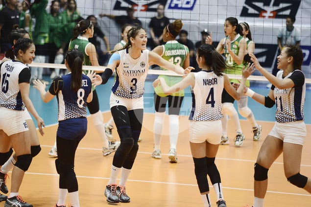 Jaja Santiago makes clear she wants the ball in crucial situations