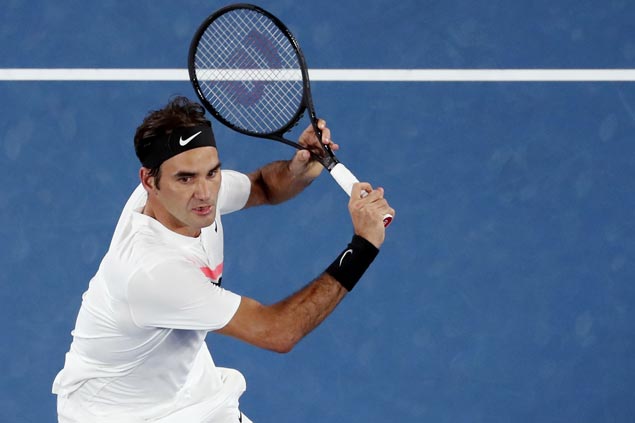 After securing world No. 1 spot, Roger Federer closes in on Rotterdam title