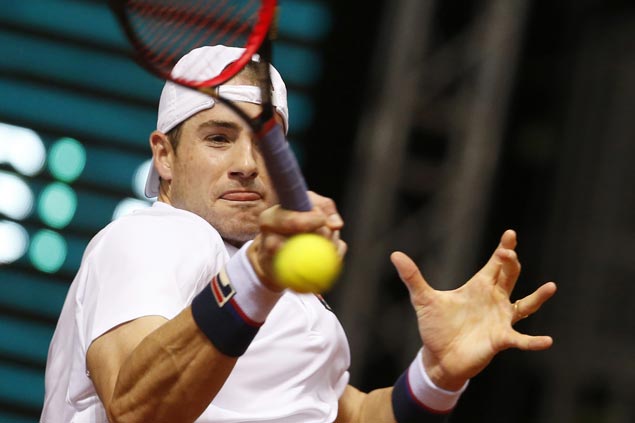 John Isner wins rematch against Radu Albot as Del Potro downs Jeremy Chardy at Delray Beach