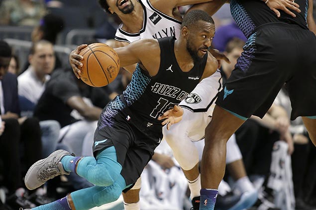 Kemba Walker, Dwight Howard power Hornets romp over slumping Nets