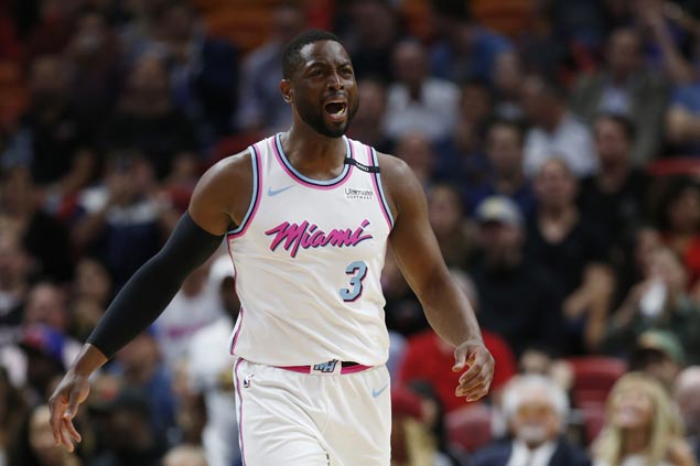 Dwyane Wade jumper in dying moments lifts Heat over Sixers