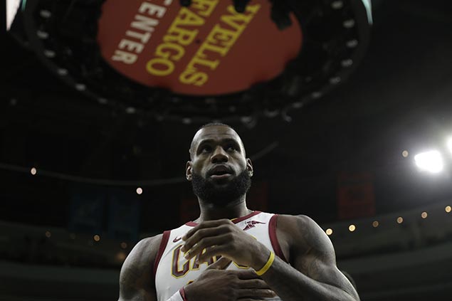 LeBron calls rumor of Philly visit to tour private schools 'disgusting'