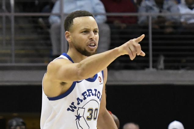 Steph Curry hurts ankle but returns to power Warriors past Hawks