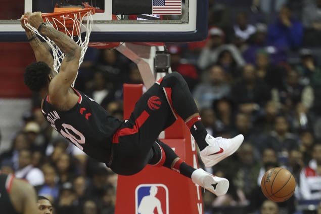 DeRozan scores 42, sets up VanVleet for game-winner as Raptors nip Pistons
