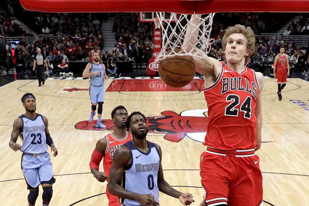 Bulls squander huge lead but recover to beat slumping Grizzlies