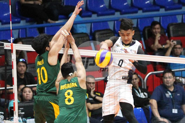 National U overcomes FEU in five sets to regain share of lead with Ateneo