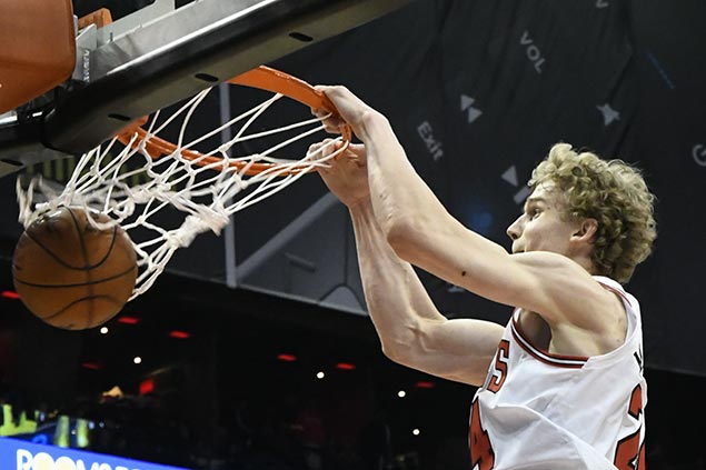 Bulls recover from late wobble to add to woes of depleted Hawks