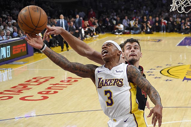 Randle drops career-high 36, Thomas stings former team as Lakers stun skidding Cavs